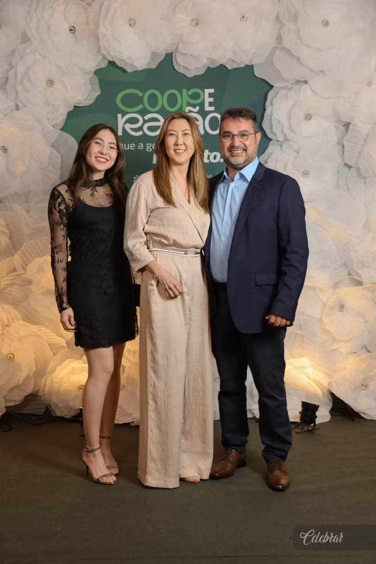 Sicredi Centro-Sul MS/BA celebra 37 anos com show beneficente em prol do Hospital de Amor de Dourados – foto 137