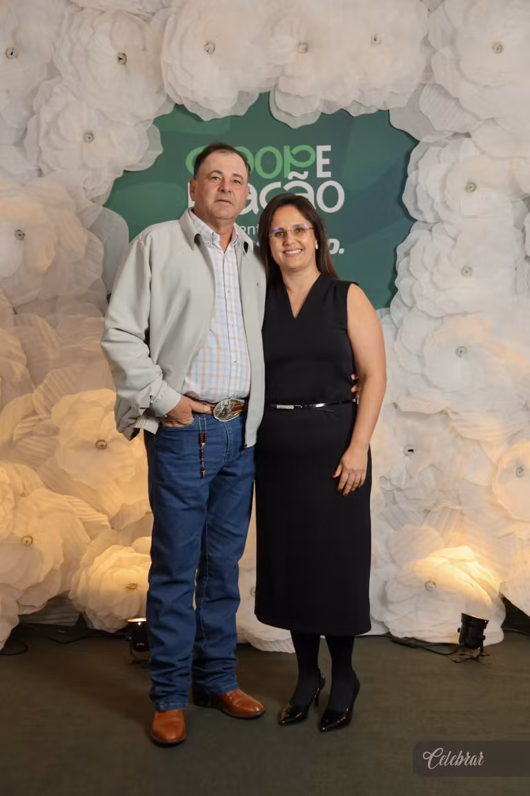 Sicredi Centro-Sul MS/BA celebra 37 anos com show beneficente em prol do Hospital de Amor de Dourados – foto 158