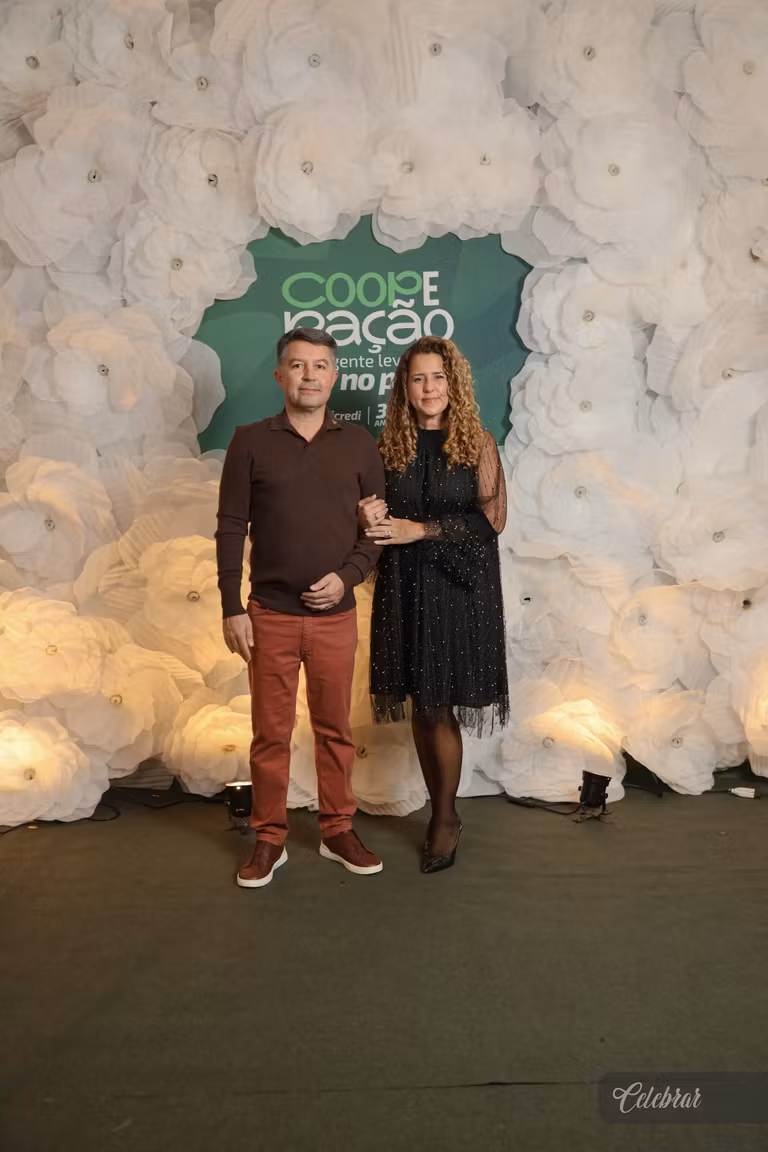 Sicredi Centro-Sul MS/BA celebra 37 anos com show beneficente em prol do Hospital de Amor de Dourados – foto 170