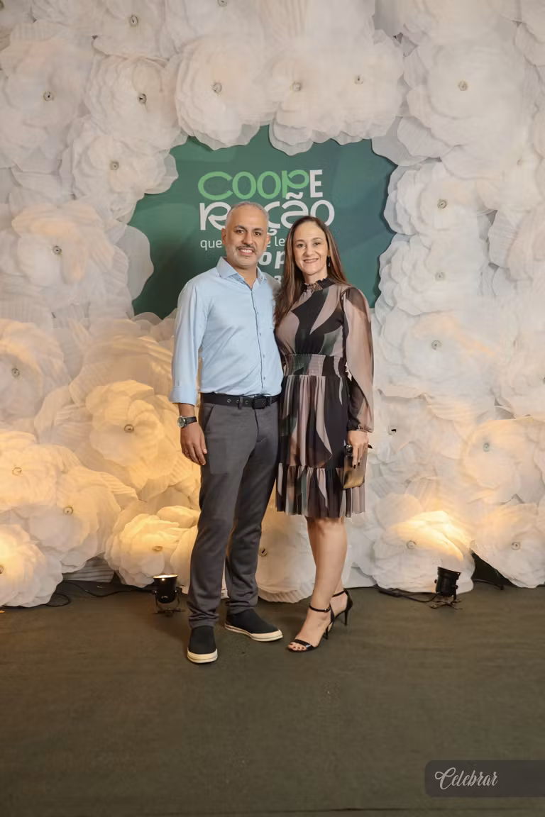 Sicredi Centro-Sul MS/BA celebra 37 anos com show beneficente em prol do Hospital de Amor de Dourados – foto 174