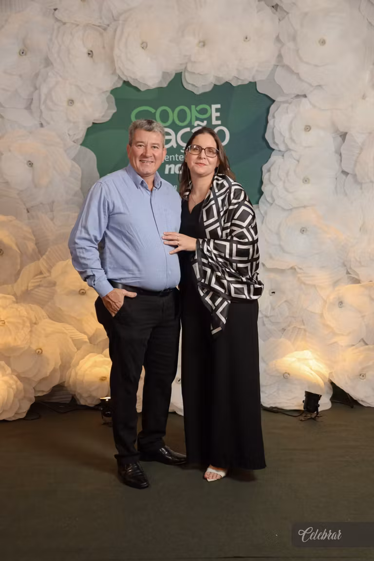 Sicredi Centro-Sul MS/BA celebra 37 anos com show beneficente em prol do Hospital de Amor de Dourados – foto 192