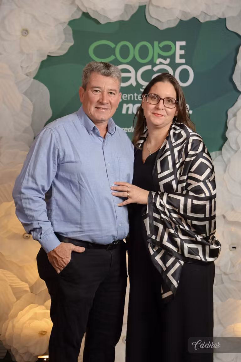 Sicredi Centro-Sul MS/BA celebra 37 anos com show beneficente em prol do Hospital de Amor de Dourados – foto 196