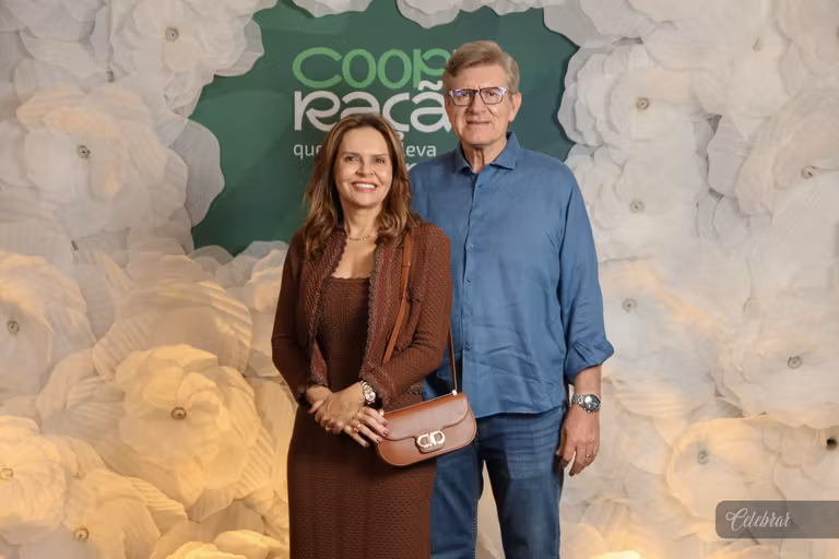 Sicredi Centro-Sul MS/BA celebra 37 anos com show beneficente em prol do Hospital de Amor de Dourados – foto 220