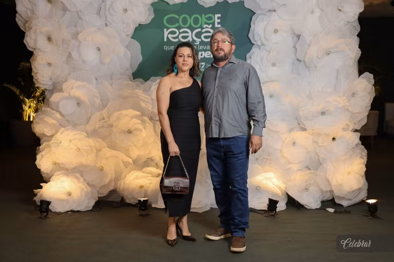 Sicredi Centro-Sul MS/BA celebra 37 anos com show beneficente em prol do Hospital de Amor de Dourados – foto 53
