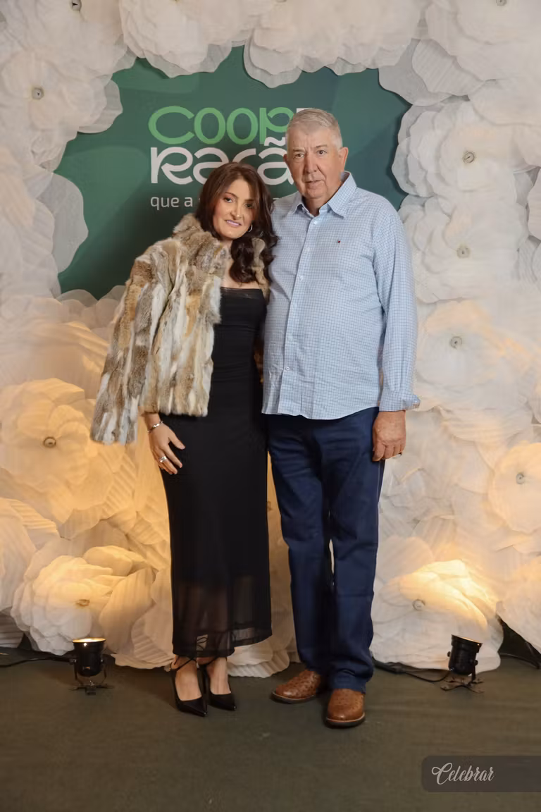 Sicredi Centro-Sul MS/BA celebra 37 anos com show beneficente em prol do Hospital de Amor de Dourados – foto 81