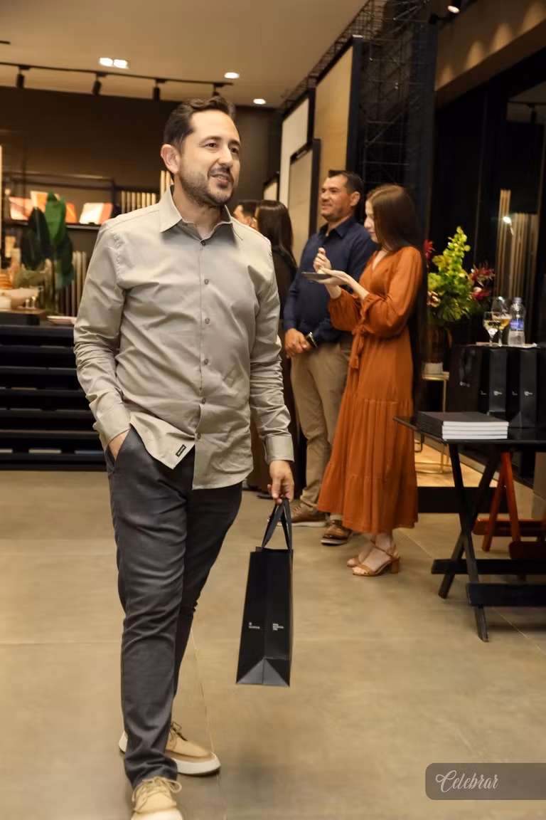 A Carluz Style inaugura sua Loja Black, trazendo para Dourados a exclusividade e a sofisticação das marcas Decortiles e Eliane. – foto 204