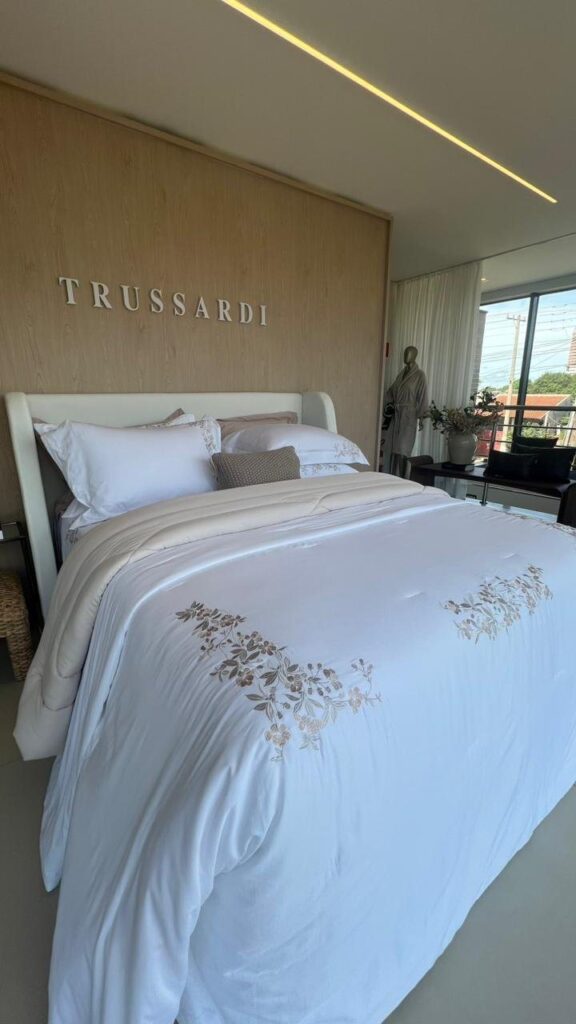 Em Dourados, viver a verdadeira experiência Trussardi tem um endereço especial: a Sonno D’Oro. — foto 3