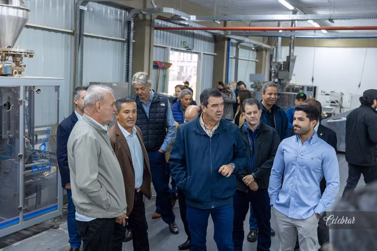 2º álbum - Donana Alimentos inaugura nova planta industrial e celebra 43 anos de crescimento e inovação na indústria sul-mato-grossense. – foto 26