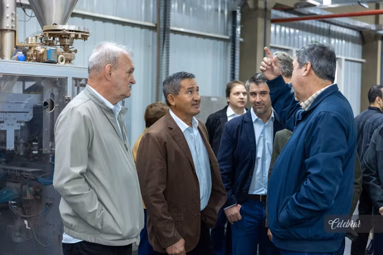2º álbum - Donana Alimentos inaugura nova planta industrial e celebra 43 anos de crescimento e inovação na indústria sul-mato-grossense. – foto 34