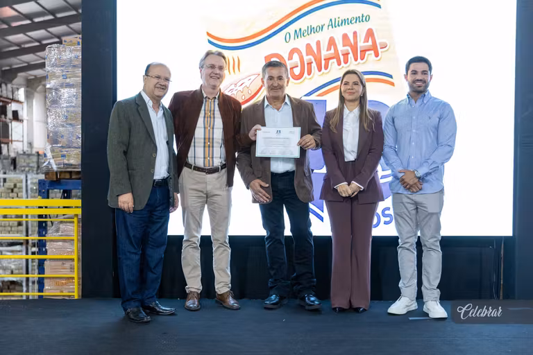 2º álbum - Donana Alimentos inaugura nova planta industrial e celebra 43 anos de crescimento e inovação na indústria sul-mato-grossense. – foto 98