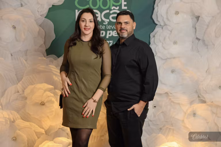 Sicredi Centro-Sul MS/BA celebra 37 anos com show beneficente em prol do Hospital de Amor de Dourados – foto 125