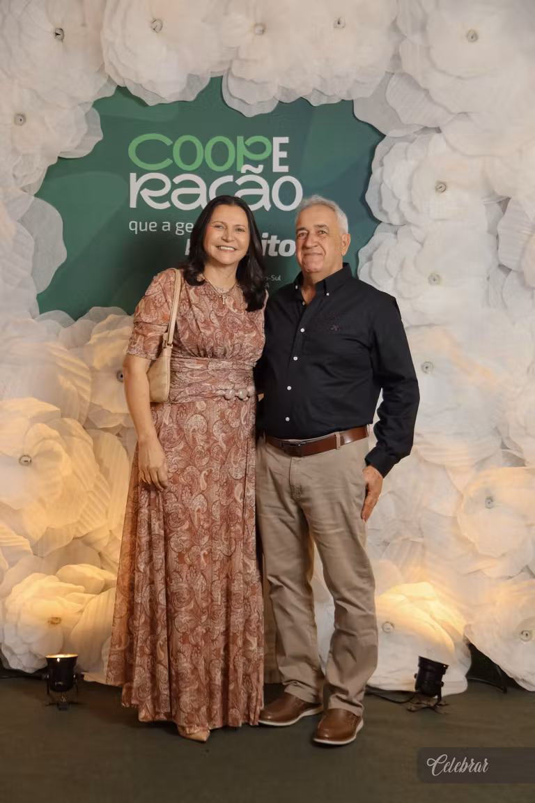 Sicredi Centro-Sul MS/BA celebra 37 anos com show beneficente em prol do Hospital de Amor de Dourados – foto 161