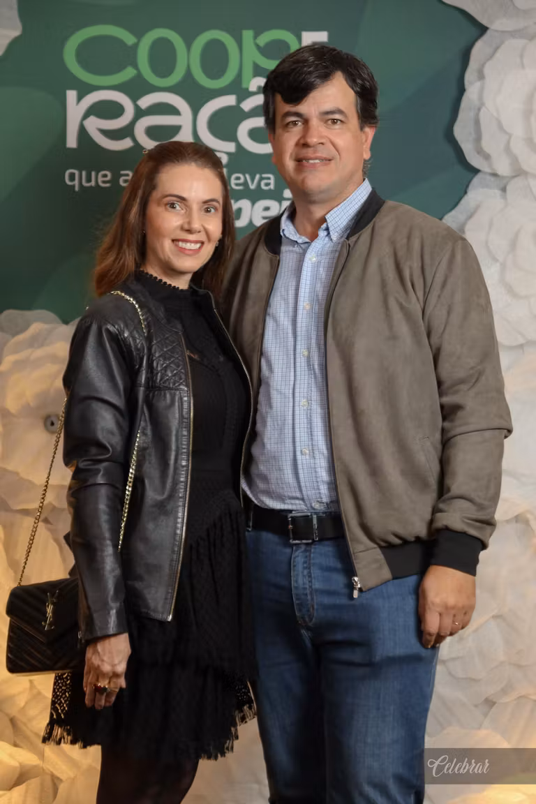 Sicredi Centro-Sul MS/BA celebra 37 anos com show beneficente em prol do Hospital de Amor de Dourados – foto 164
