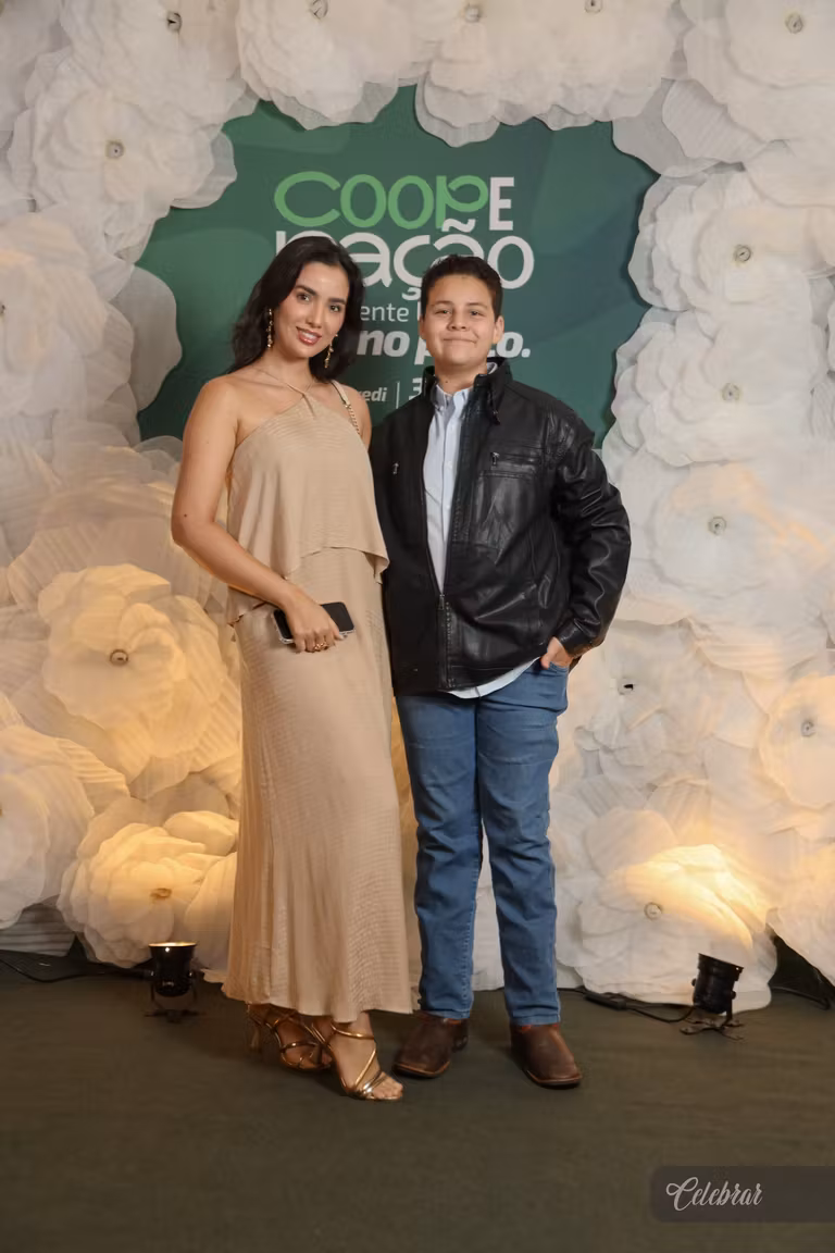 Sicredi Centro-Sul MS/BA celebra 37 anos com show beneficente em prol do Hospital de Amor de Dourados – foto 183
