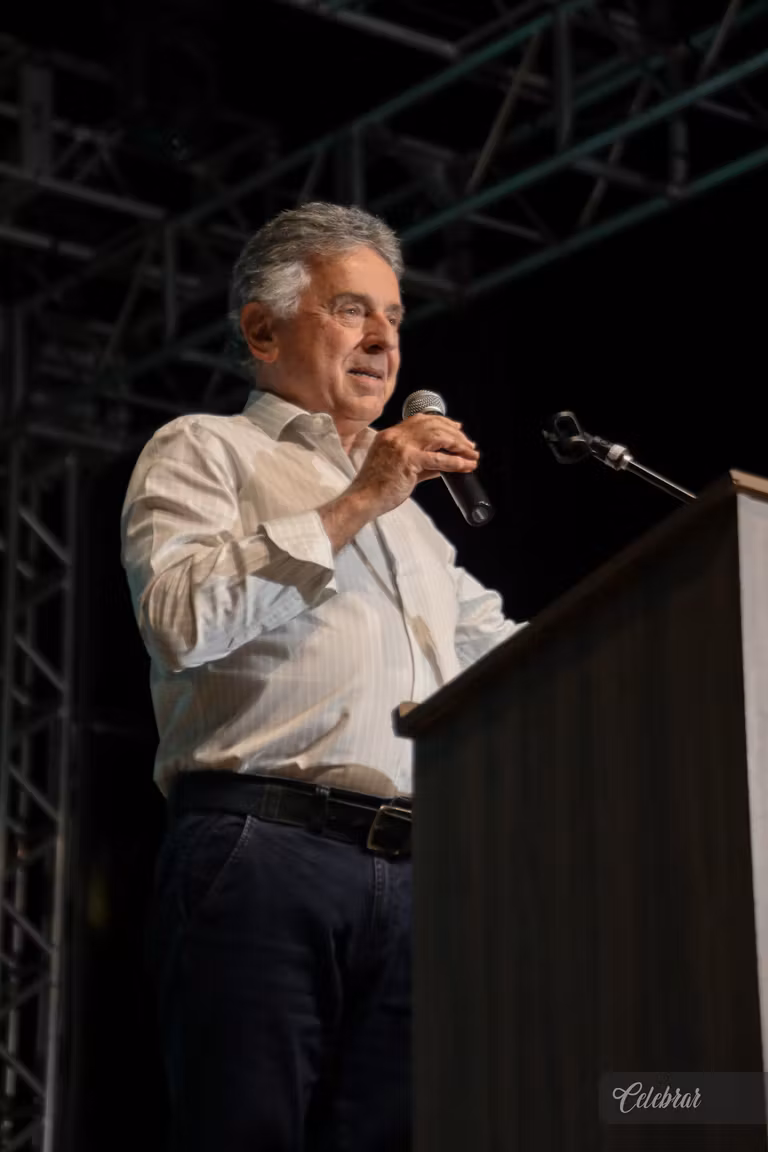 Sicredi Centro-Sul MS/BA celebra 37 anos com show beneficente em prol do Hospital de Amor de Dourados – foto 227