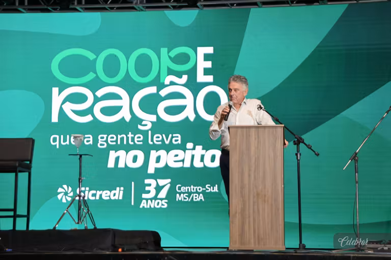 Sicredi Centro-Sul MS/BA celebra 37 anos com show beneficente em prol do Hospital de Amor de Dourados – foto 228
