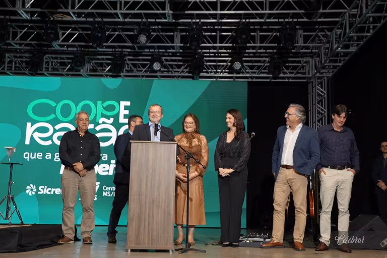 Sicredi Centro-Sul MS/BA celebra 37 anos com show beneficente em prol do Hospital de Amor de Dourados – foto 245