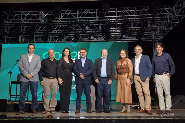 Sicredi Centro-Sul MS/BA celebra 37 anos com show beneficente em prol do Hospital de Amor de Dourados – foto 248