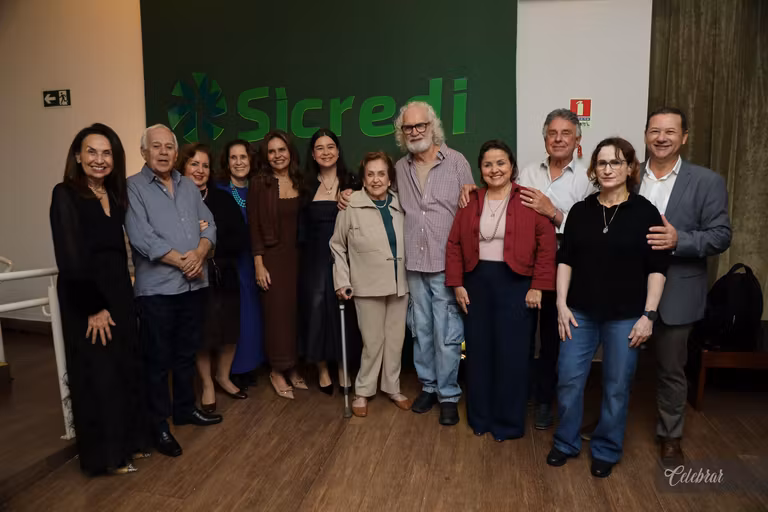 Sicredi Centro-Sul MS/BA celebra 37 anos com show beneficente em prol do Hospital de Amor de Dourados – foto 287