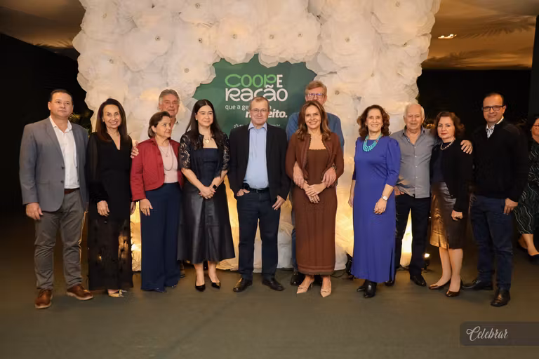 Sicredi Centro-Sul MS/BA celebra 37 anos com show beneficente em prol do Hospital de Amor de Dourados – foto 297