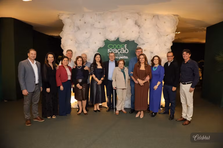 Sicredi Centro-Sul MS/BA celebra 37 anos com show beneficente em prol do Hospital de Amor de Dourados – foto 303