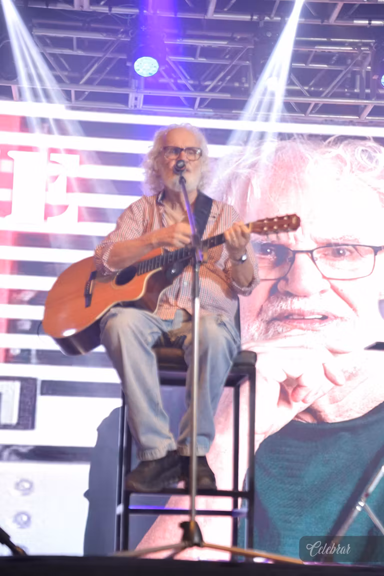 Sicredi Centro-Sul MS/BA celebra 37 anos com show beneficente em prol do Hospital de Amor de Dourados – foto 311