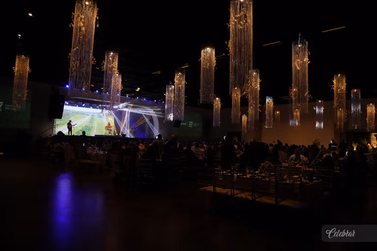 Sicredi Centro-Sul MS/BA celebra 37 anos com show beneficente em prol do Hospital de Amor de Dourados – foto 319
