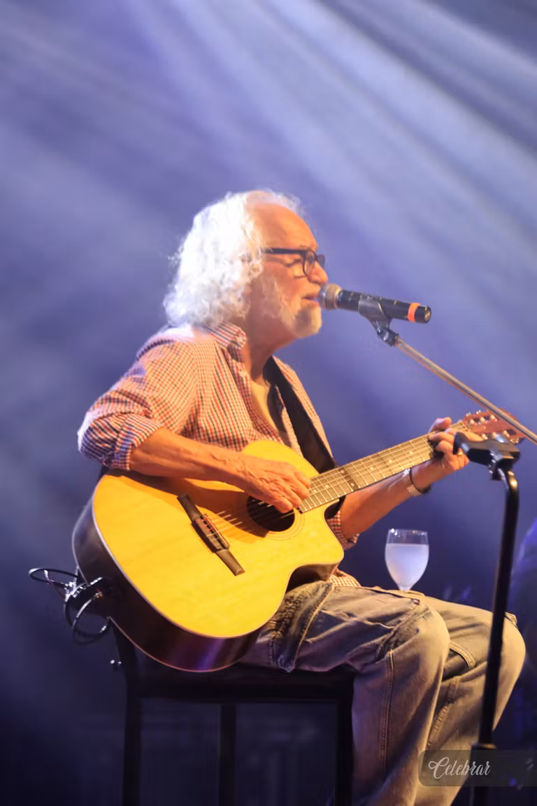 Sicredi Centro-Sul MS/BA celebra 37 anos com show beneficente em prol do Hospital de Amor de Dourados – foto 325
