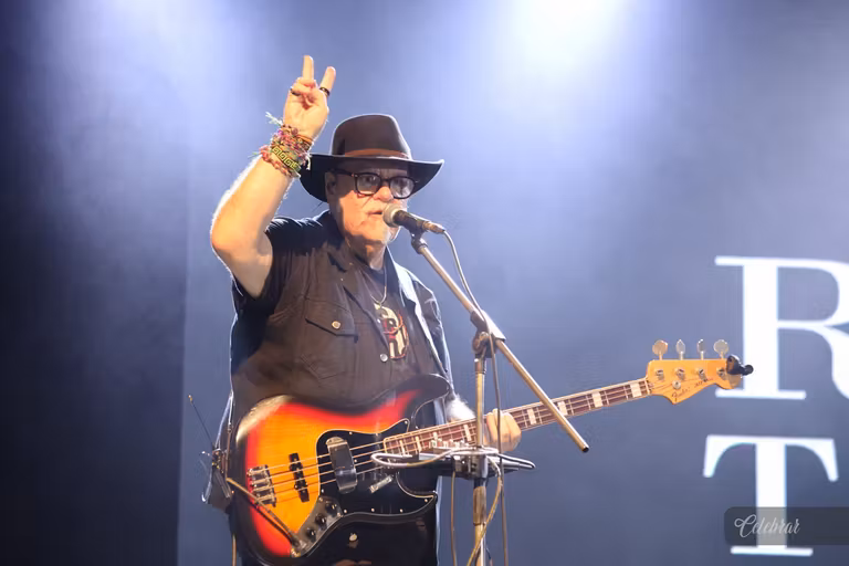 Sicredi Centro-Sul MS/BA celebra 37 anos com show beneficente em prol do Hospital de Amor de Dourados – foto 345