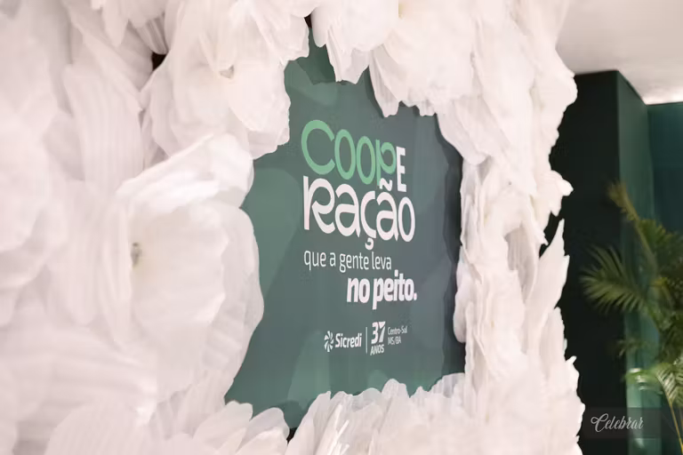 Uma noite para celebrar, cooperar e fazer o bem - 3° álbum – foto 39