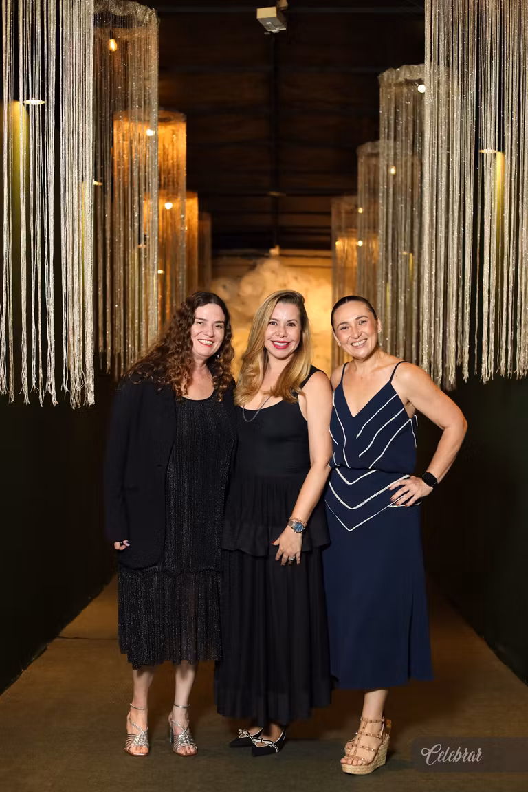 Uma noite para celebrar, cooperar e fazer o bem - 3° álbum – foto 40
