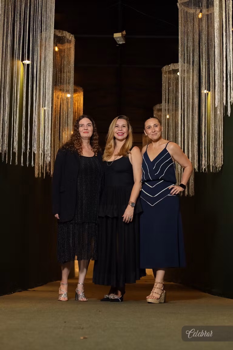 Uma noite para celebrar, cooperar e fazer o bem - 3° álbum – foto 43