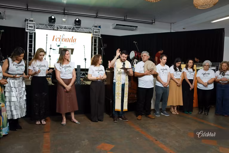 Celebrar no 22º LeiloDom: há 10 anos parceira do projeto, com lançamento da 41ª edição e capa da Dalmóbile Grupo FG. – foto 363