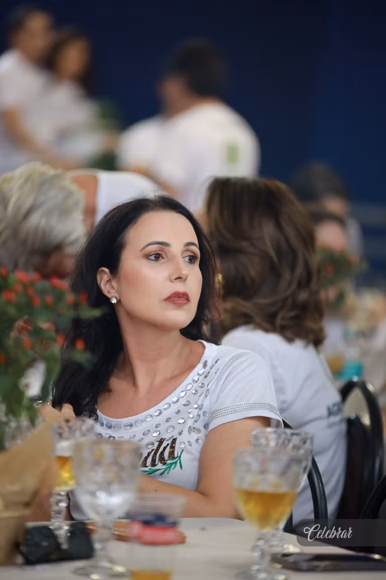 Celebrar no 22º LeiloDom: há 10 anos parceira do projeto, com lançamento da 41ª edição e capa da Dalmóbile Grupo FG. – foto 398