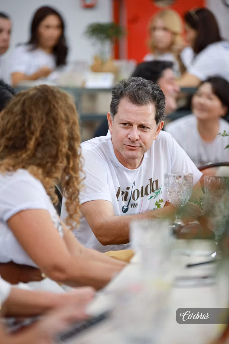 Celebrar no 22º LeiloDom: há 10 anos parceira do projeto, com lançamento da 41ª edição e capa da Dalmóbile Grupo FG. – foto 402