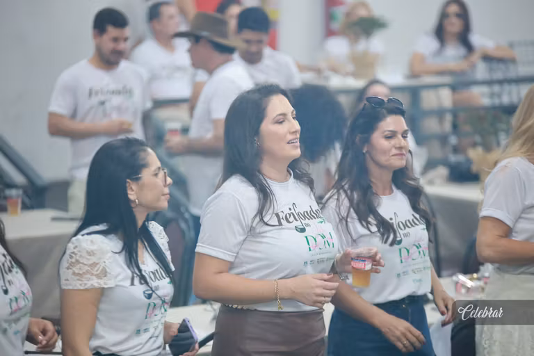 2º álbum - Celebrar no 22º LeiloDom: há 10 anos parceira do projeto, com lançamento da 41ª edição e capa da Dalmóbile Grupo FG. – foto 47