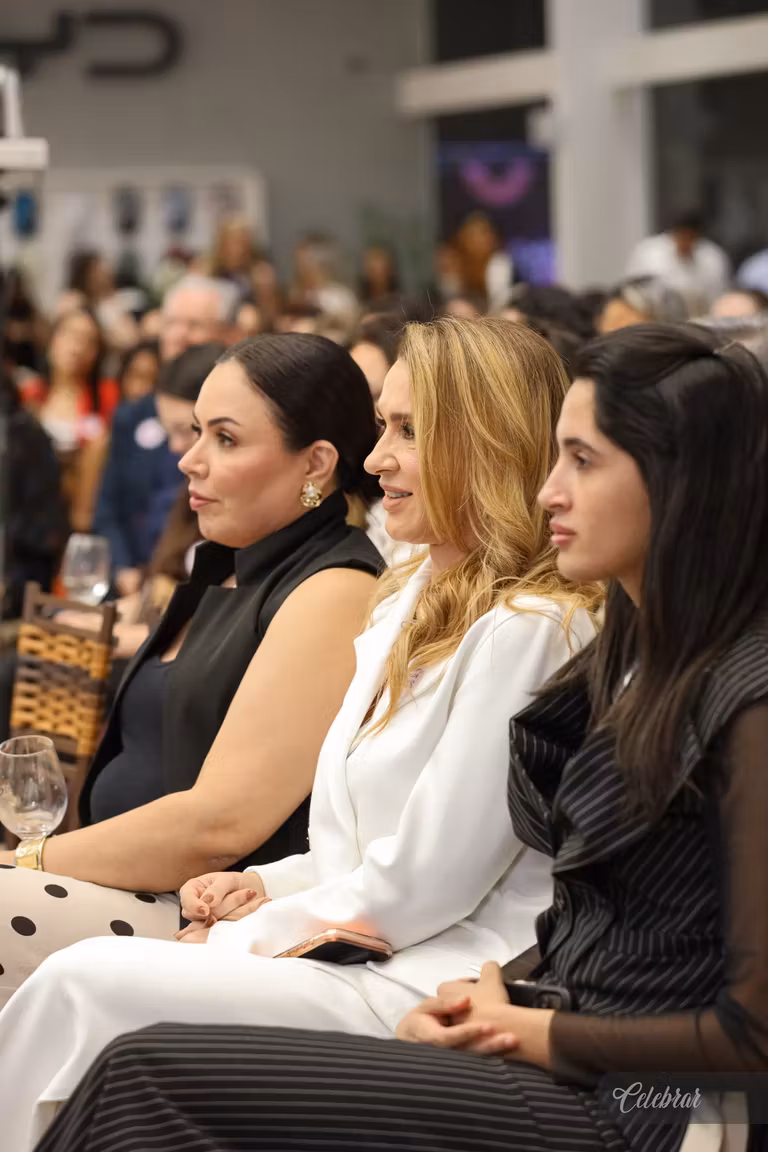 ÁLBUM 2 - Café com Negócios Delas reúne mulheres em uma noite de conexões e inspiração – foto 37
