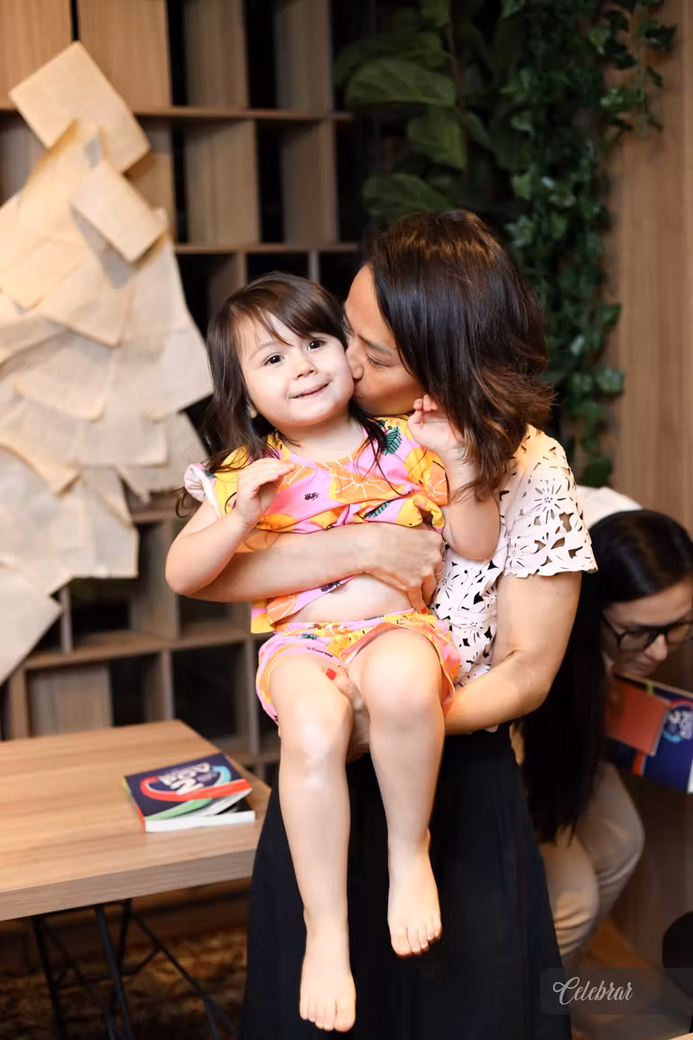 De Dourados para o Brasil: a especialista de brand Louise Irie é uma das autoras de Branding POV 2, lançado na Companhia dos Livros. – foto 103