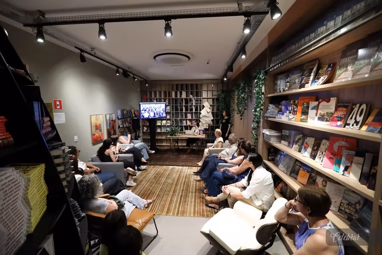 De Dourados para o Brasil: a especialista de brand Louise Irie é uma das autoras de Branding POV 2, lançado na Companhia dos Livros. – foto 57